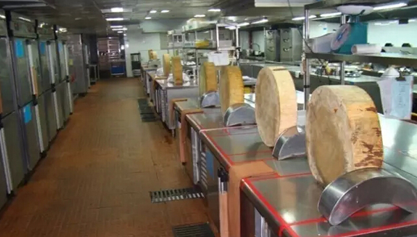 酒店不锈钢香蕉一级视频设备图片